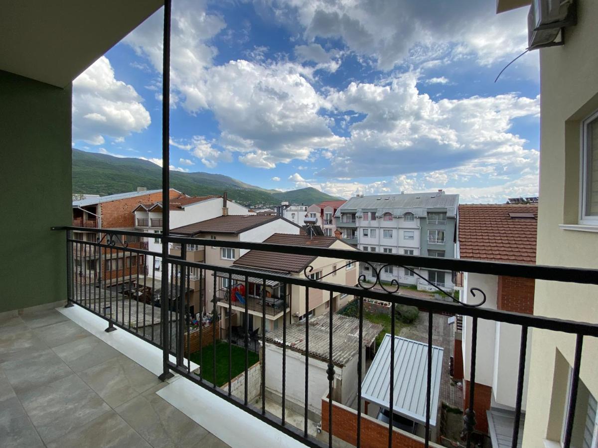 Sis Apartments Охрид Экстерьер фото