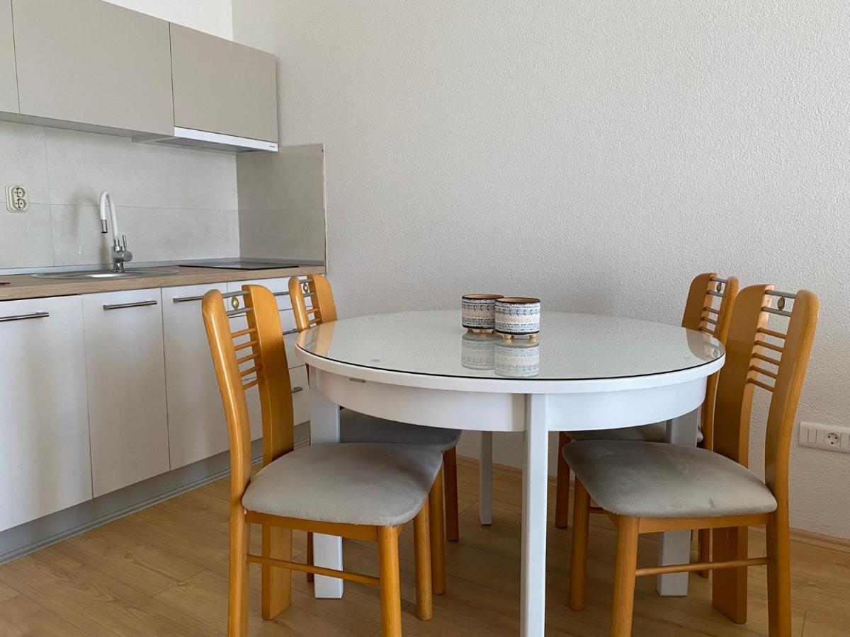 Sis Apartments Охрид Экстерьер фото