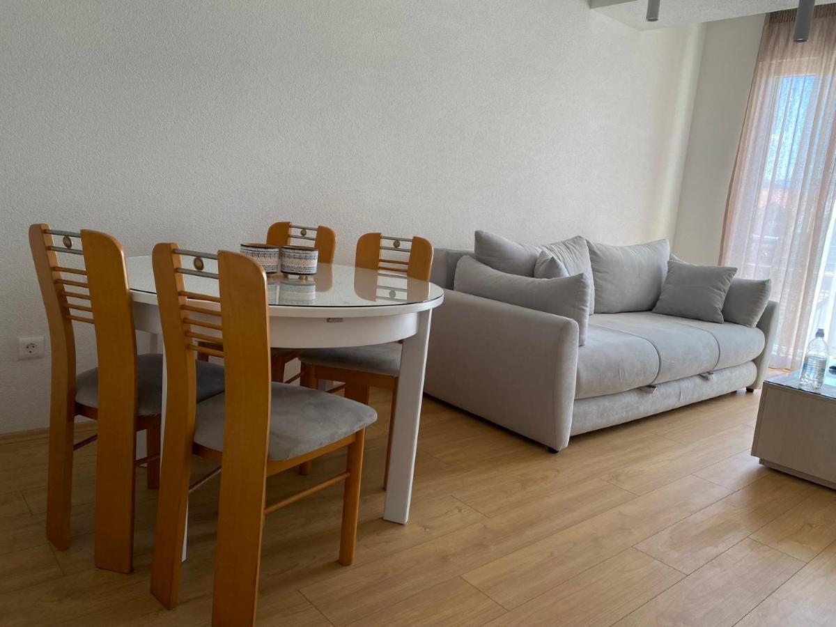 Sis Apartments Охрид Экстерьер фото