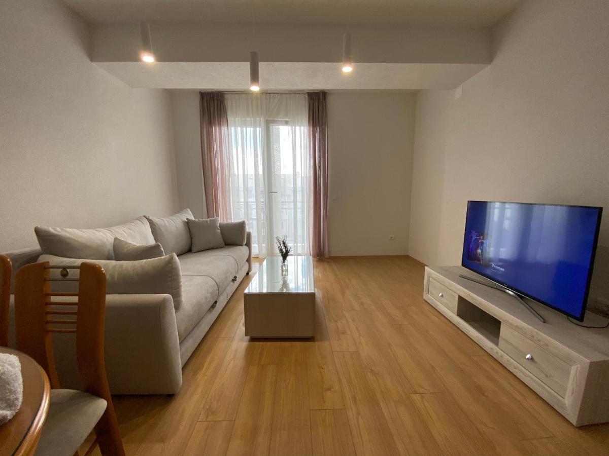 Sis Apartments Охрид Экстерьер фото